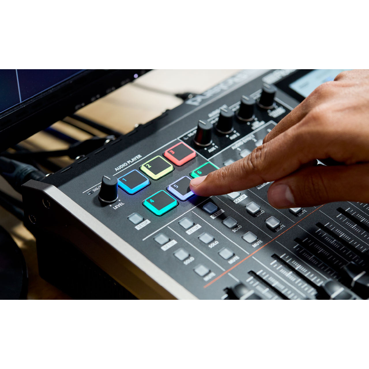 Roland VR-6HD Direct Streaming AV Mixer