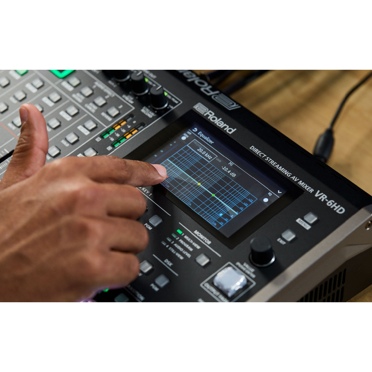 Roland VR-6HD Direct Streaming AV Mixer